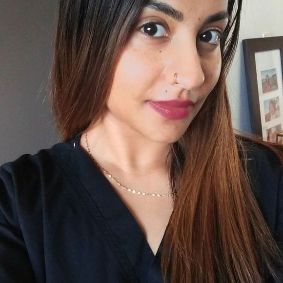 Meet your Posher, Sheenal - Picture 1 of 1